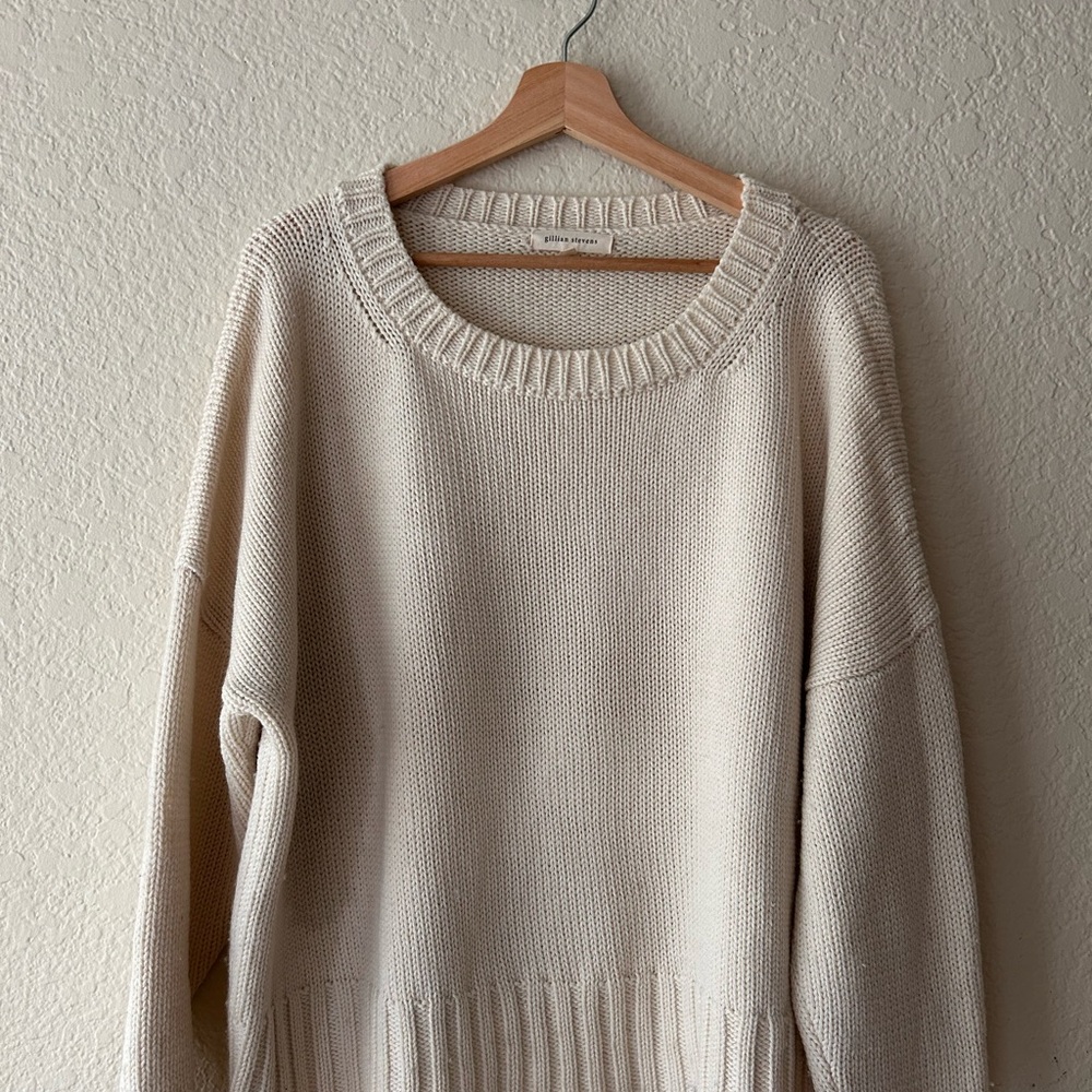 Gillian Stevens Elliot Pullover swear size 2, 100% Andean highland Wool